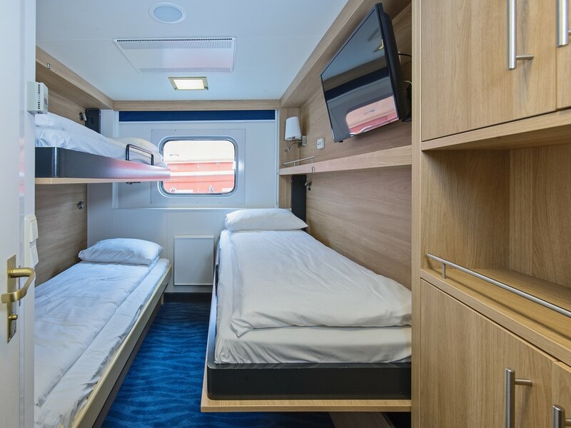 Polar Outside | Upper deck for 2 travellers